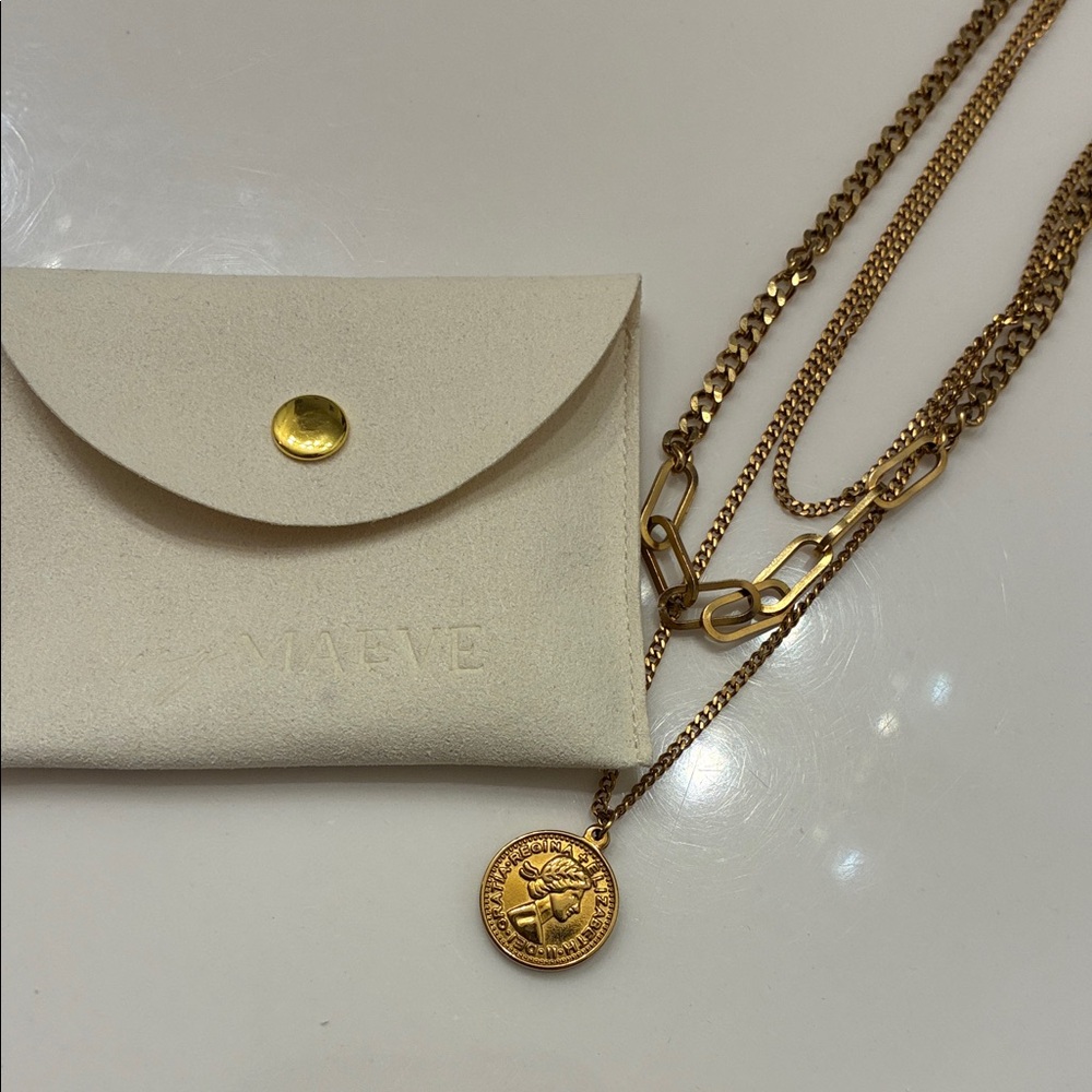 HeyMaeve Gold layering necklace